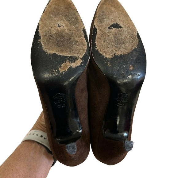 80s vintage Charles Jourdan Paris, brown suede heels, 7.5 inbox - Picture 6 of 8